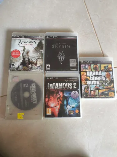 Vendo 5 jogos de ps3 em ótimas condições!