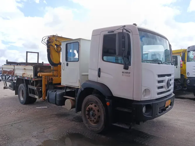 Volkswagen 15.190 E Constellation 2p (diesel)(E5) 2019/2020 Vamos Seminovos Recife