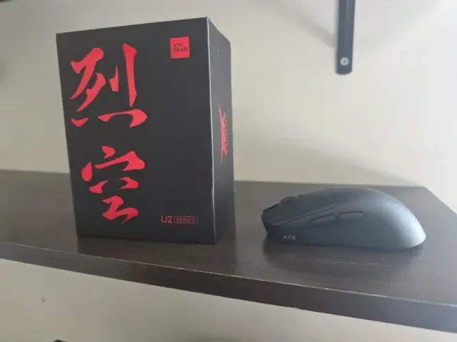 Mouse Gamer ATK U2 Pro Wireless (Ultra Leve 48g - Apenas DF)