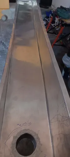 Fabricamos Calhas para telhados e reparos em geral 
