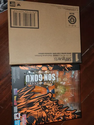 Goku Figuarts com effect original bandai exclusivo de evento dragonball dbz