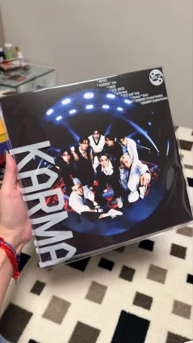 Album KARMA Stray Kids (Limited)