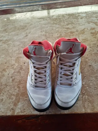 Air Jordan 5 Fire Red
