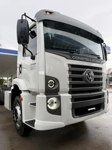 VW 24250 Constellation VW 26320 6x2