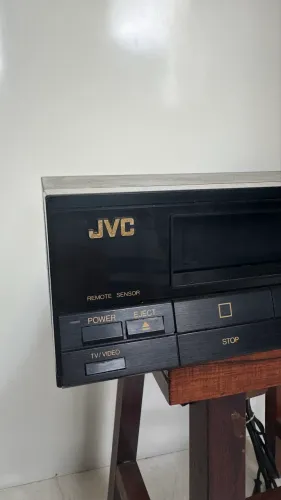 Vídeo cassete JVC