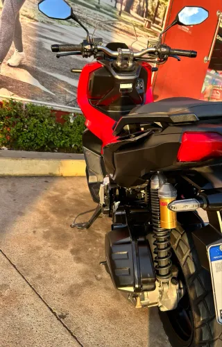 Moto ADV 150