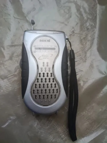 rádio portátil de bolso AM/FM NKS,não testei