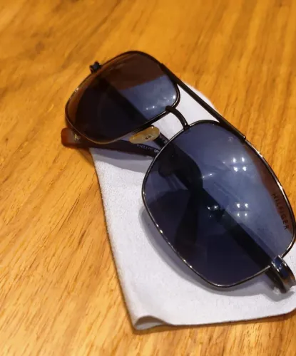 Óculos Tommy Hilfiger Original (Modelo TH 1431) - Impecável!