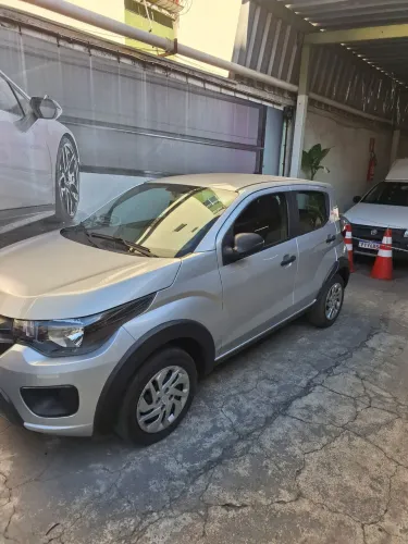 Alugo Fiat Moby 2021 para aplicativo 