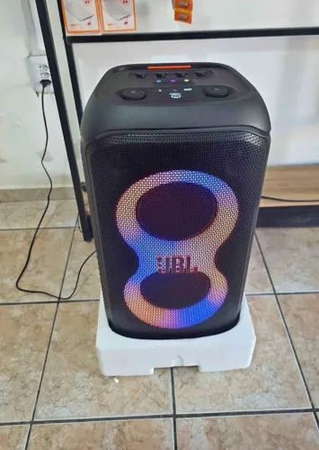 VENDO JBL PARTYBOX 320 PRETA