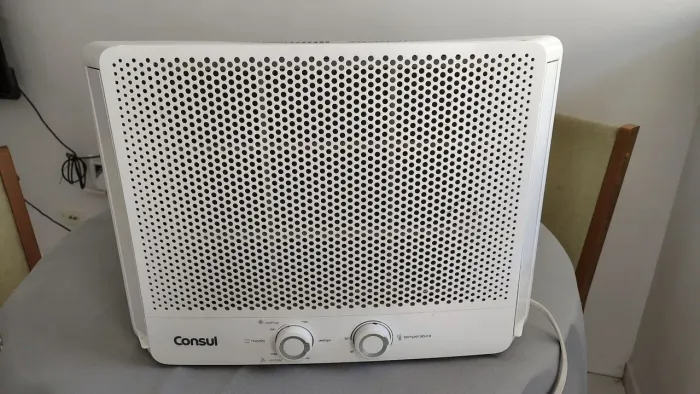Ar-condicionado de janela Consul 7500BTUs