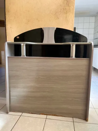 Vendo essas escrivaninha cinza novo para penteadeiras