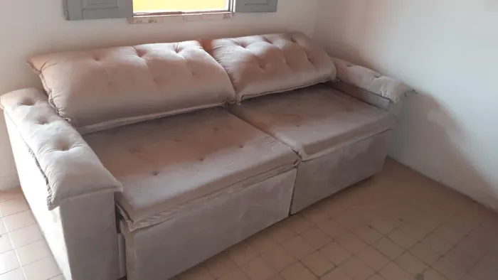 Sofá retrátil reclinável
