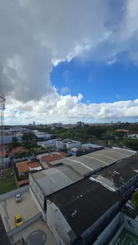 ALUGO APARTAMENTO DE FRENTE AO QUARTEL DO EXÉRCITO BRASILEIRO! 2/4 COM VARANDA E 100 % NA