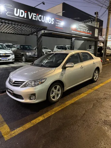 Toyota Corolla GLI 1.8 Flex 16V Aut. 2012