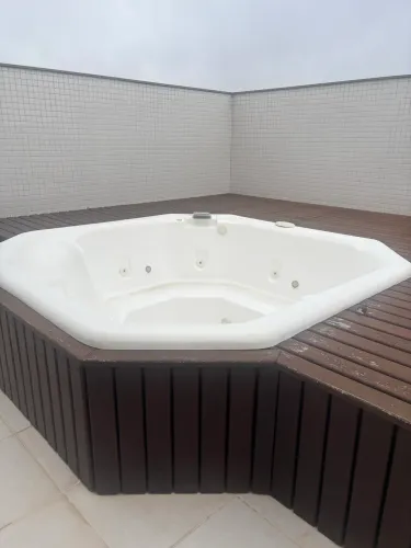 SPA 6 Lugares completa com DECK 2.20 x 220