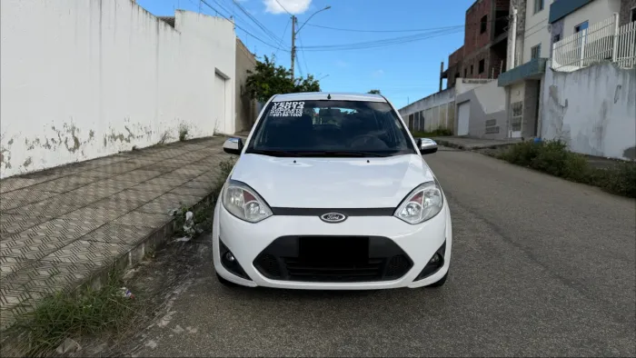 Ford Fiesta 1.5 16V Flex Mec. 5P 2014