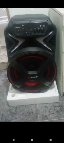 Vende-se caixa de som bluetooth 1000 whats de potência