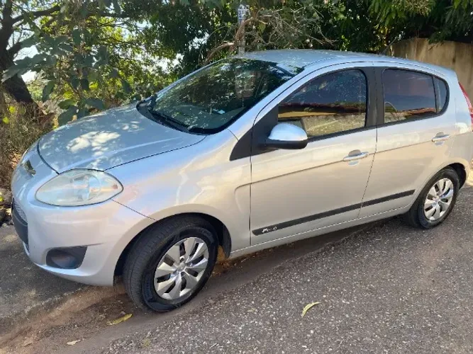 Fiat Palio Attractive 1.0 EVO Fire Flex 8V 5P 2013