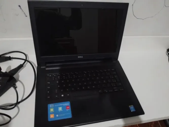 Vendo Notebook Dell Inspirion 14 3000 series