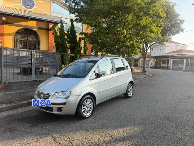 Fiat Idea ELX 1.8 MPI Flex 8V 5P 2010