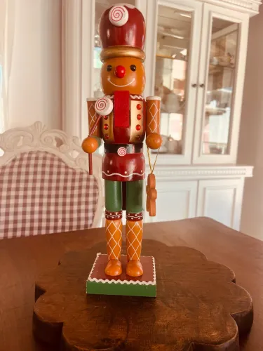 boneco quebra nozes biscoito Natal gingerbread em madeira 