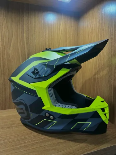 Capacete ASW R3 Victorious