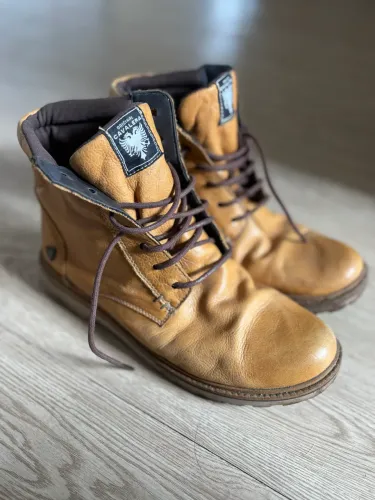 Bota coturno mostarda Cavalera