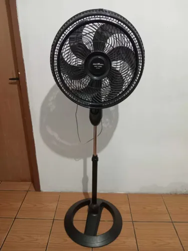Ventilador Britânia 40 cm turbo silencioso de coluna
