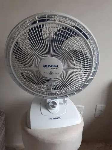Vendo Ventilador Mondial Seminovo