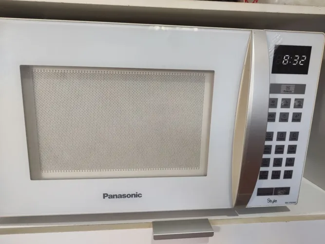 Microondas Panasonic ( Só não esquenta)