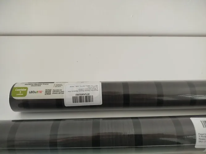Papel de Parede Adesivo com Efeito de Painel Ripado de Madeira 