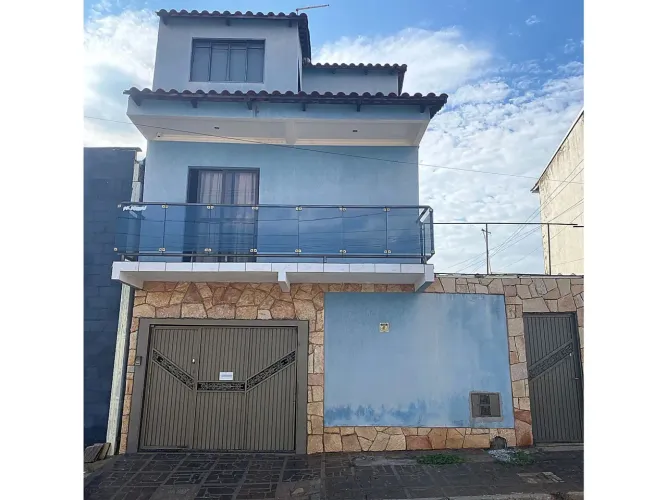 Sobrado de 209m² 04 Quartos a venda - Setor Estrela Dalva - Goiânia/Go