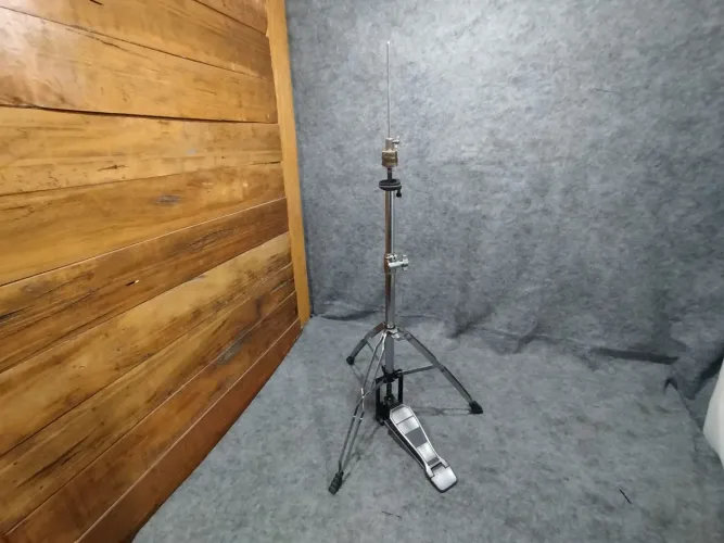 Estante Hi Hat X Pro Stage em Bom Estado