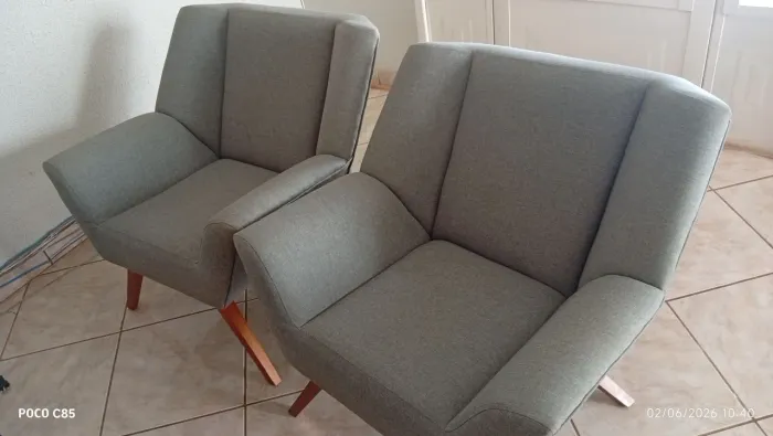 Conjunto de poltronas cinza
