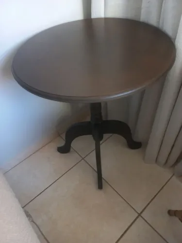Mesa de canto madeira 60 diâmetro × 70 alt
