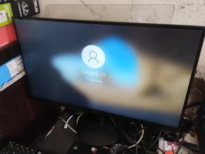 Vendo monitor AOC estilo gamer ultra slim 21.6 polegadas Léia tudo