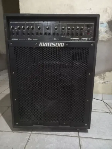 Caixa de som 700w