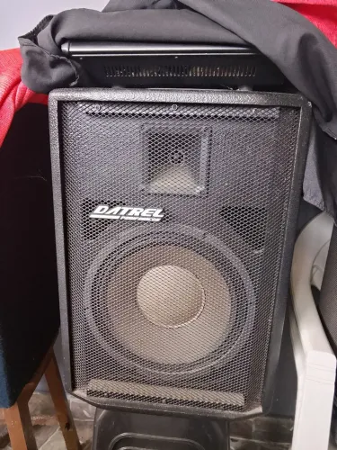 Vendo cxs de som