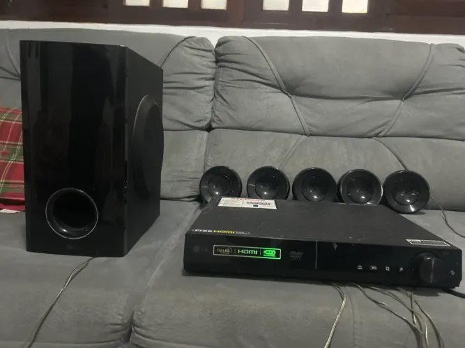Home Theater LG 5.1 Canais com HDMI - Completo e Muito Potente!