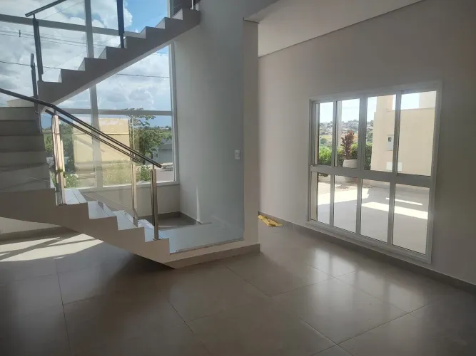 PARQUE TAUÁ - ARAGUARI - R$ 1.500.000 - Casa á venda, 3 Quartos (1 Suíte), 206m²,2 Vagas,