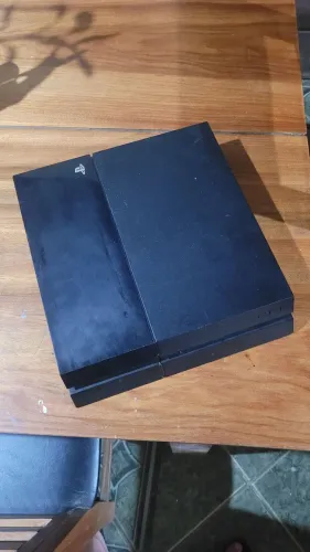 Ps4 liga na luz branca mas ñ gera imagem