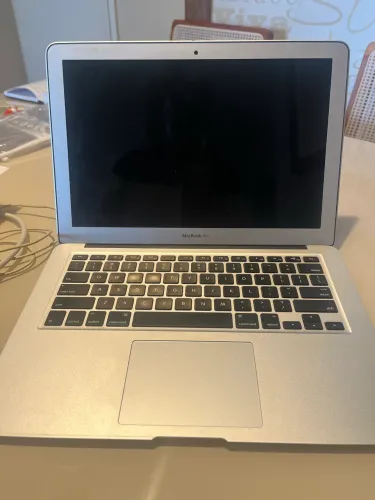 Macbook air 13? Apple