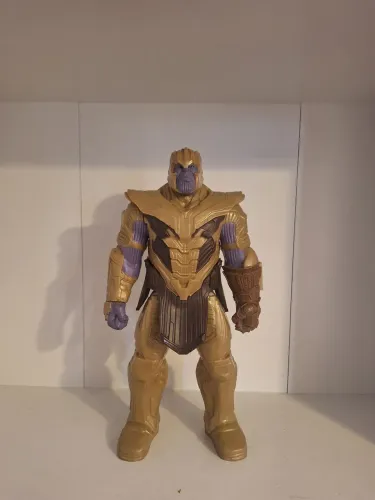 Boneco Thanos Vingadores 30cm Hasbro