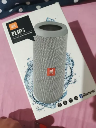 JBL Flip perfeita funcionando muito bem