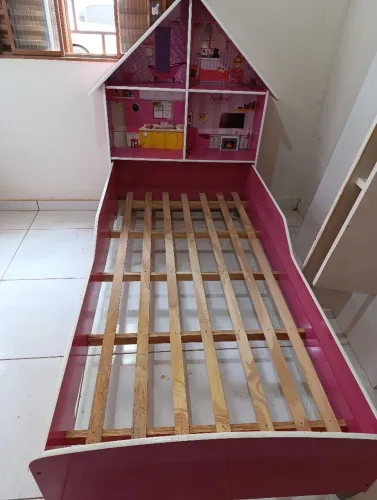 Vendo cama infantil, menina