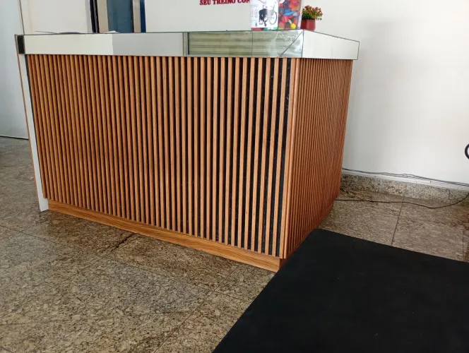 Balcão recepção 