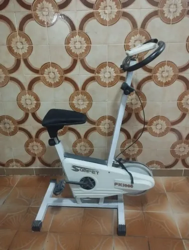 Bicicleta ergométrica antiga