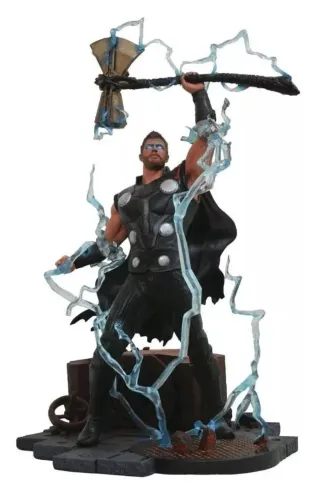 Estátua figura Thor Marvel vingadores guerra infinita Diamond Gallery