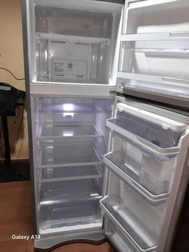 Geladeira Electrolux Frost Free 